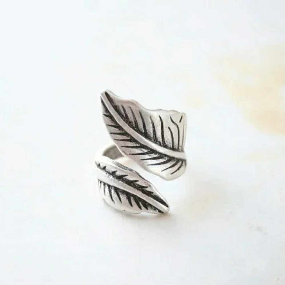 Silver Leaf Ring